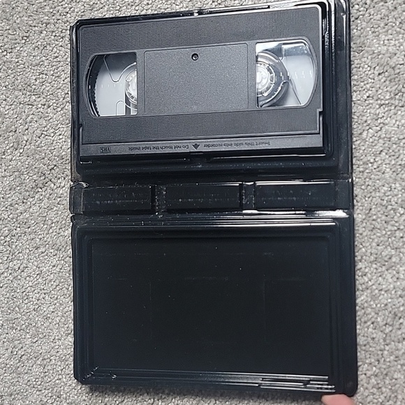 Vintage Disneyland mainstreet parade VHS - Picture 4 of 4